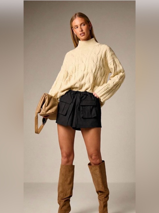 Kahlana Pants - This KBB by KAHLANA "The Cargo Skort" features a high-waisted design Size S NWT